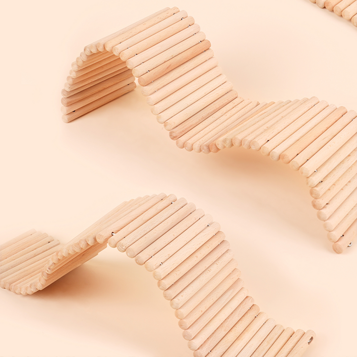 Mini & Moe Bendable Birchwood Fence: Customizable accessory for Hamster Cages