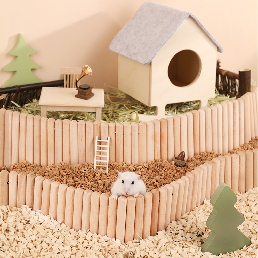 Flexible natural wood fence for small animals