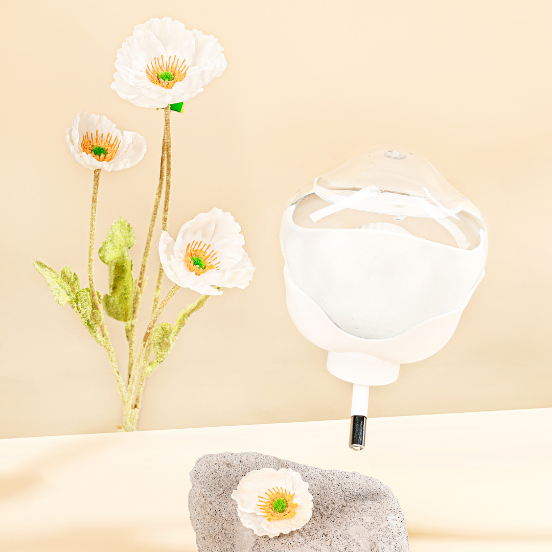 Close-up of the BPA-free Cloud Water Bottle, designed for easy cleaning and refilling