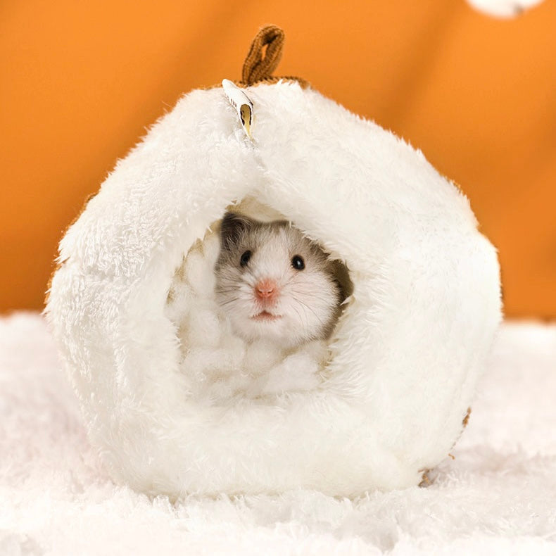 Cotton Cabin for small pets, ideal for resting, nesting, and relaxing.